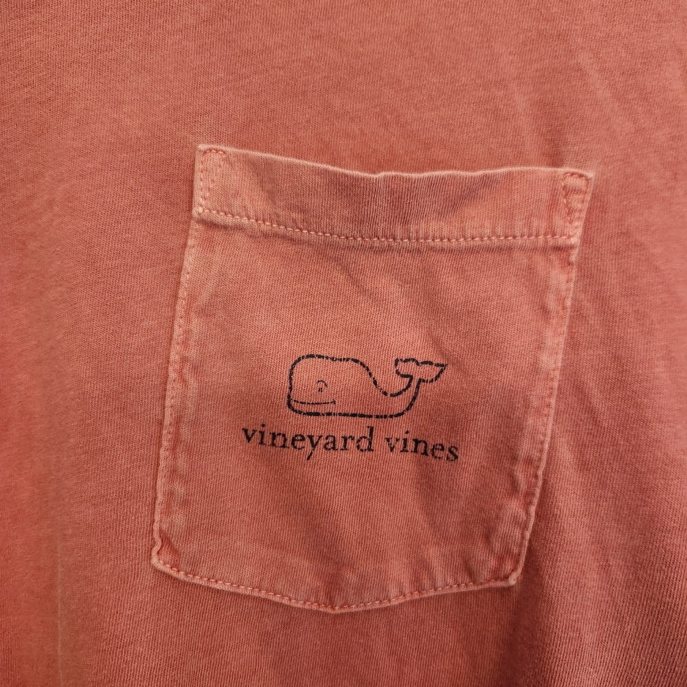 Vineyard Vines tee